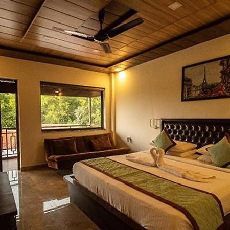 Fabhotel La Gracia Resort Morjim Exterior photo