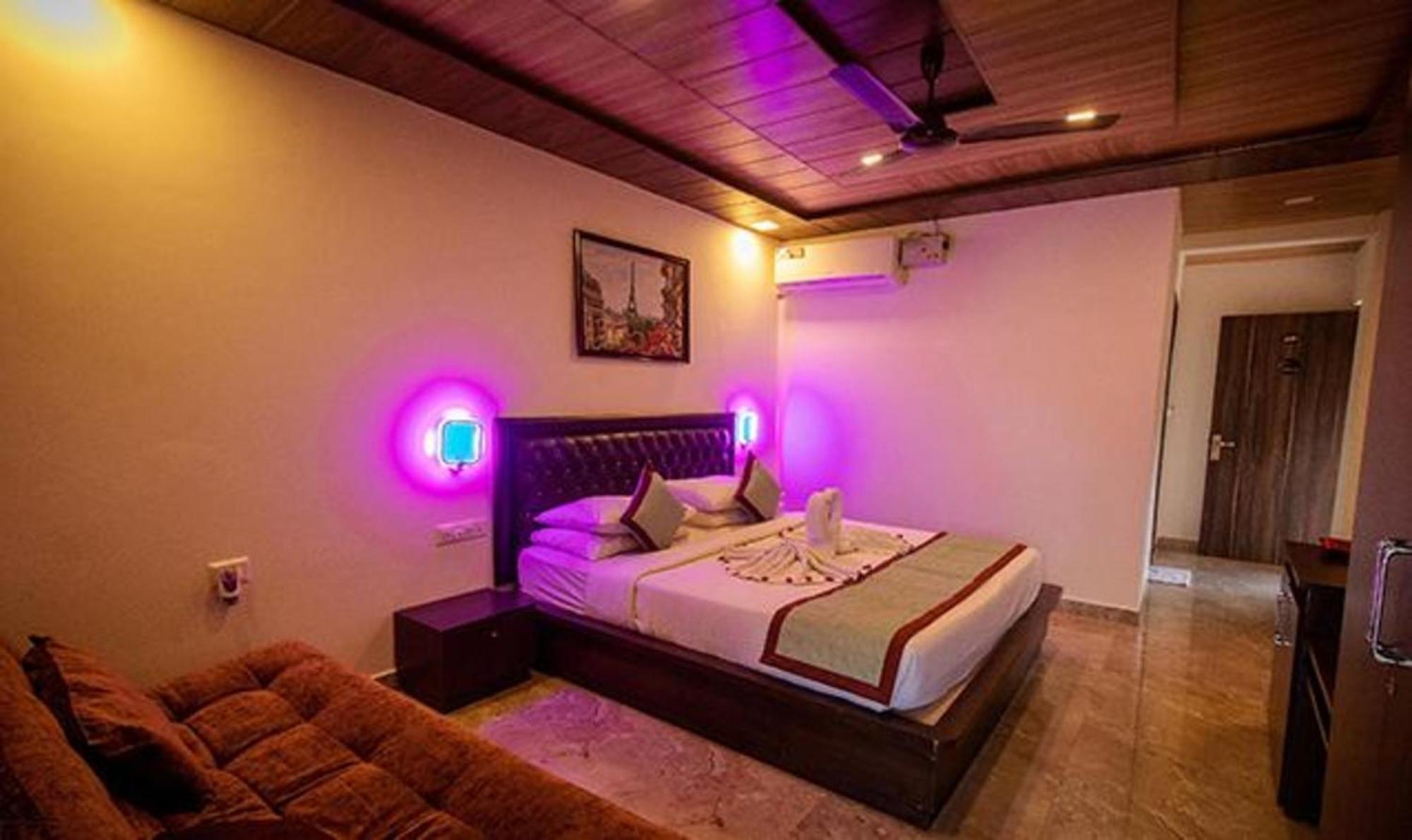 Fabhotel La Gracia Resort Morjim Exterior photo